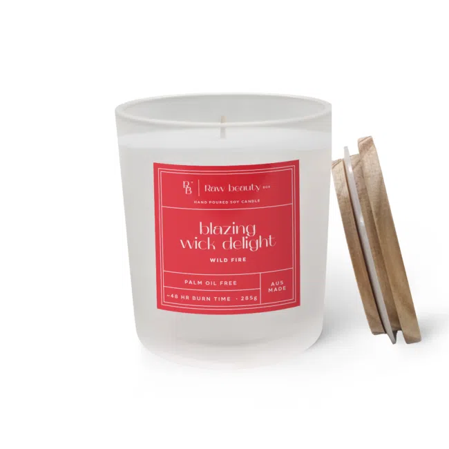 Wild-Fire-Blazing-Wick-Delight-candle-with-lid
